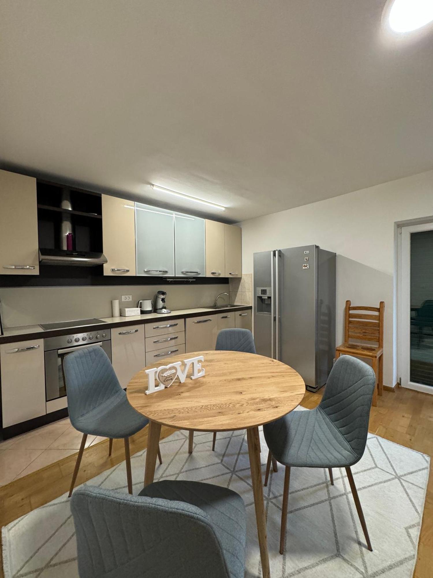 Valentinas Garden Apartment Split Luaran gambar