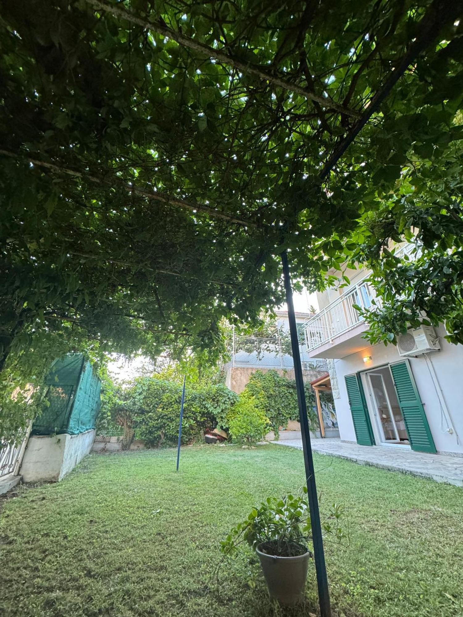 Valentinas Garden Apartment Split Luaran gambar
