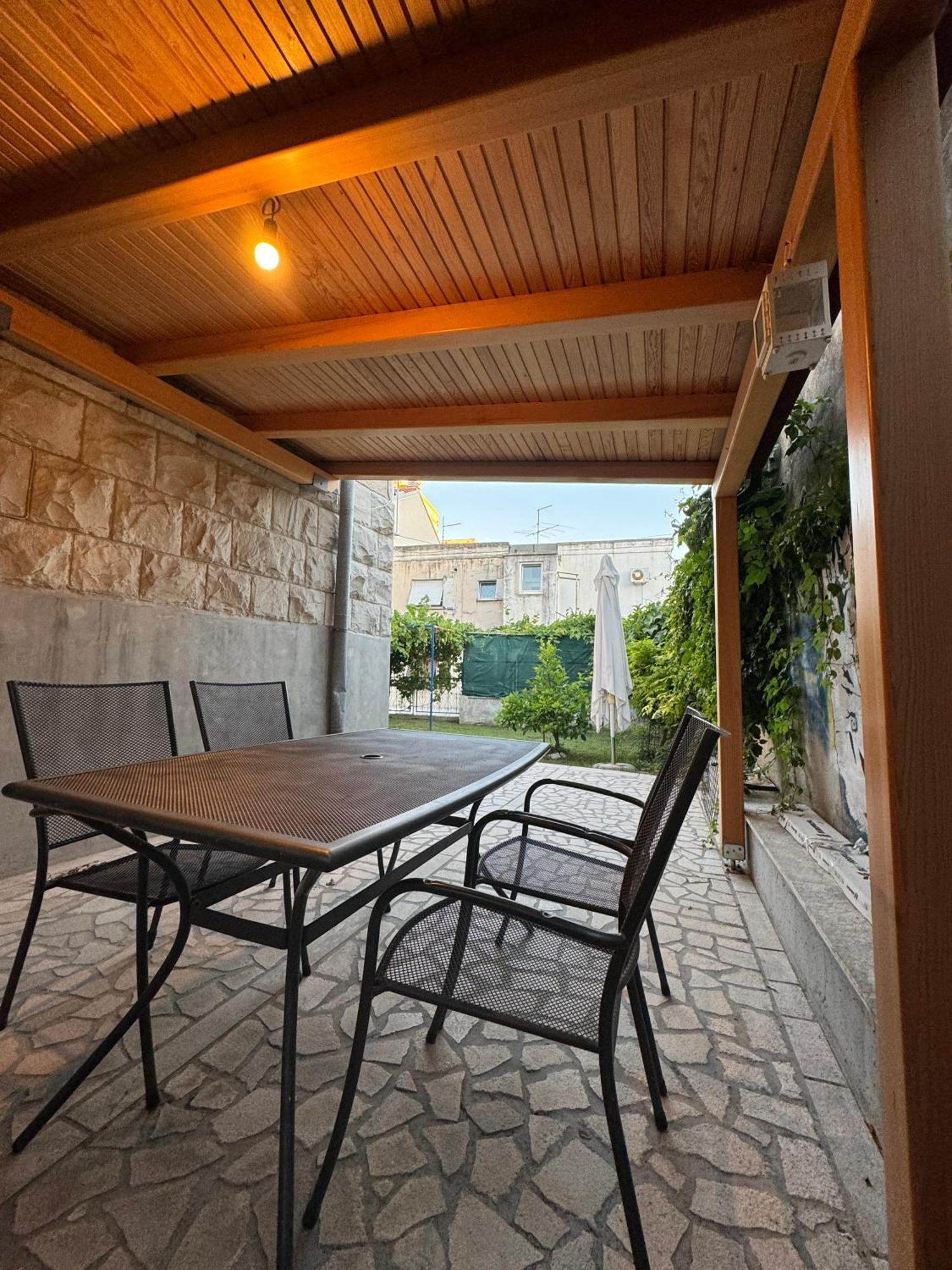 Valentinas Garden Apartment Split Luaran gambar